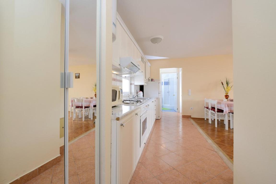 Apartment And Rooms Sidro Petrčane Extérieur photo