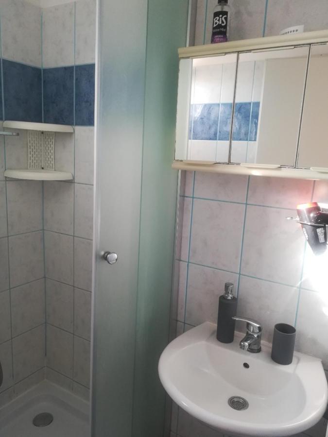 Apartment And Rooms Sidro Petrčane Extérieur photo
