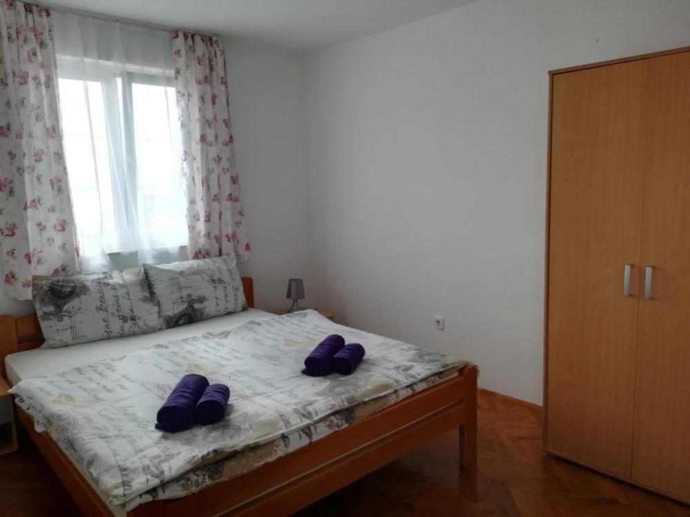 Apartment And Rooms Sidro Petrčane Extérieur photo