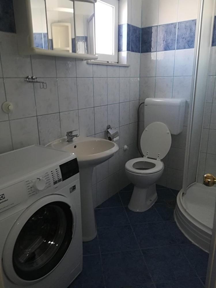 Apartment And Rooms Sidro Petrčane Extérieur photo